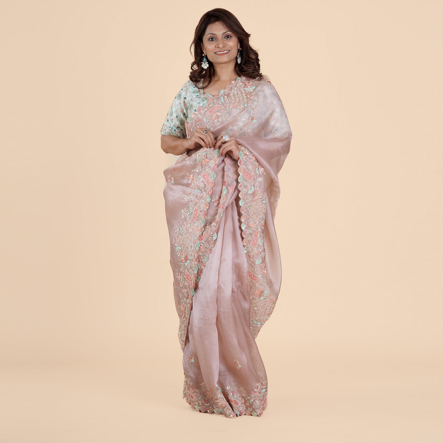 Peach Saree with a Touch of Elegance